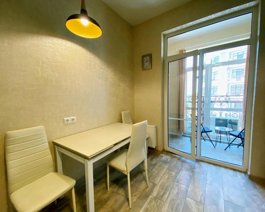 Italian Boulevard Modern Apartment Odessa Dış mekan fotoğraf